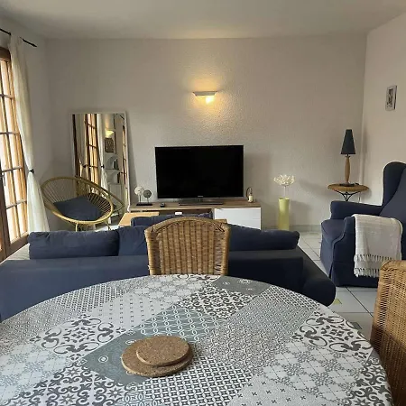 Maison De Plain Pied Avec Terrasse, 2 Chambres, Proche Et Centre-ville, Climatisee Et Pmr - Fr-1-225c-102